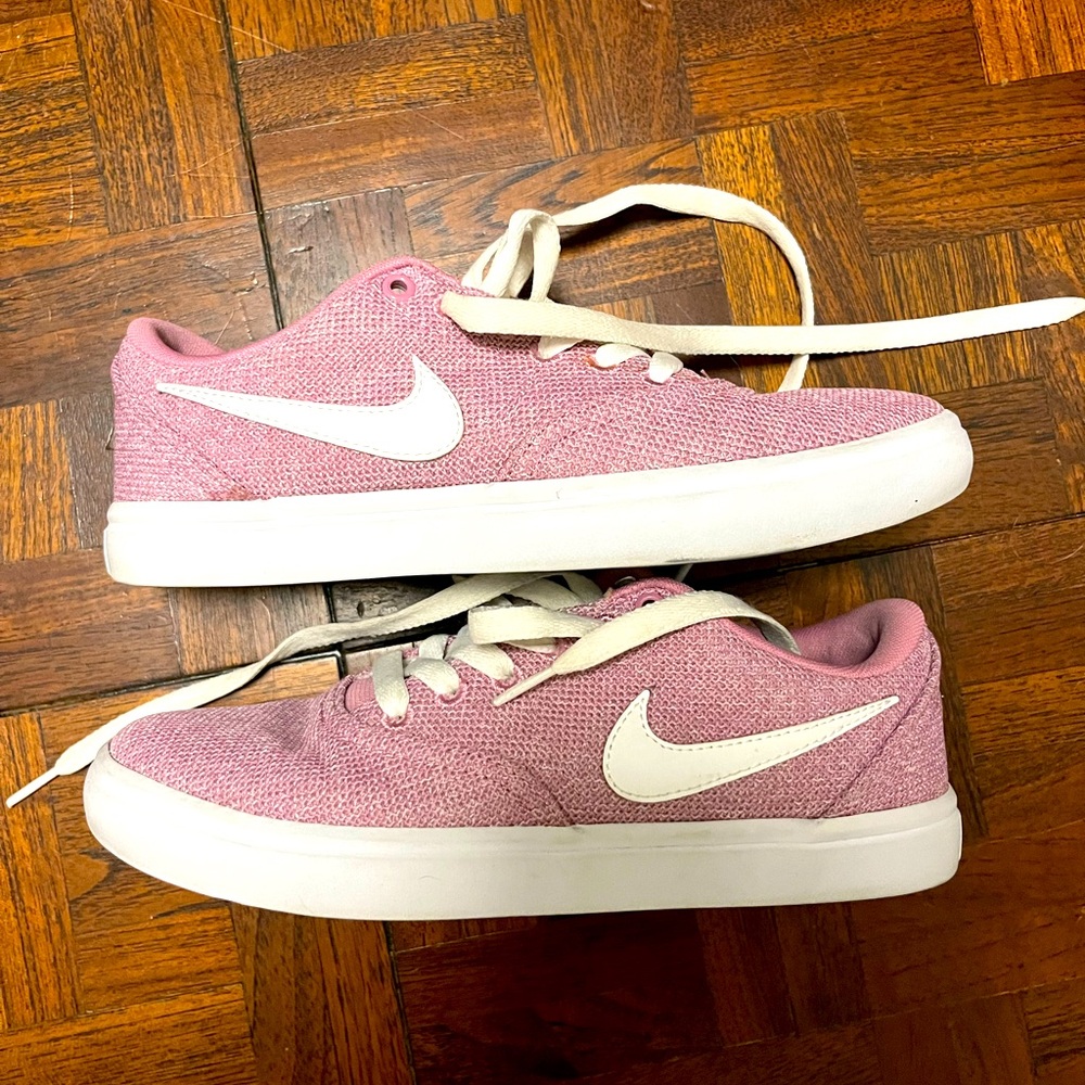 Nike women’s shoes